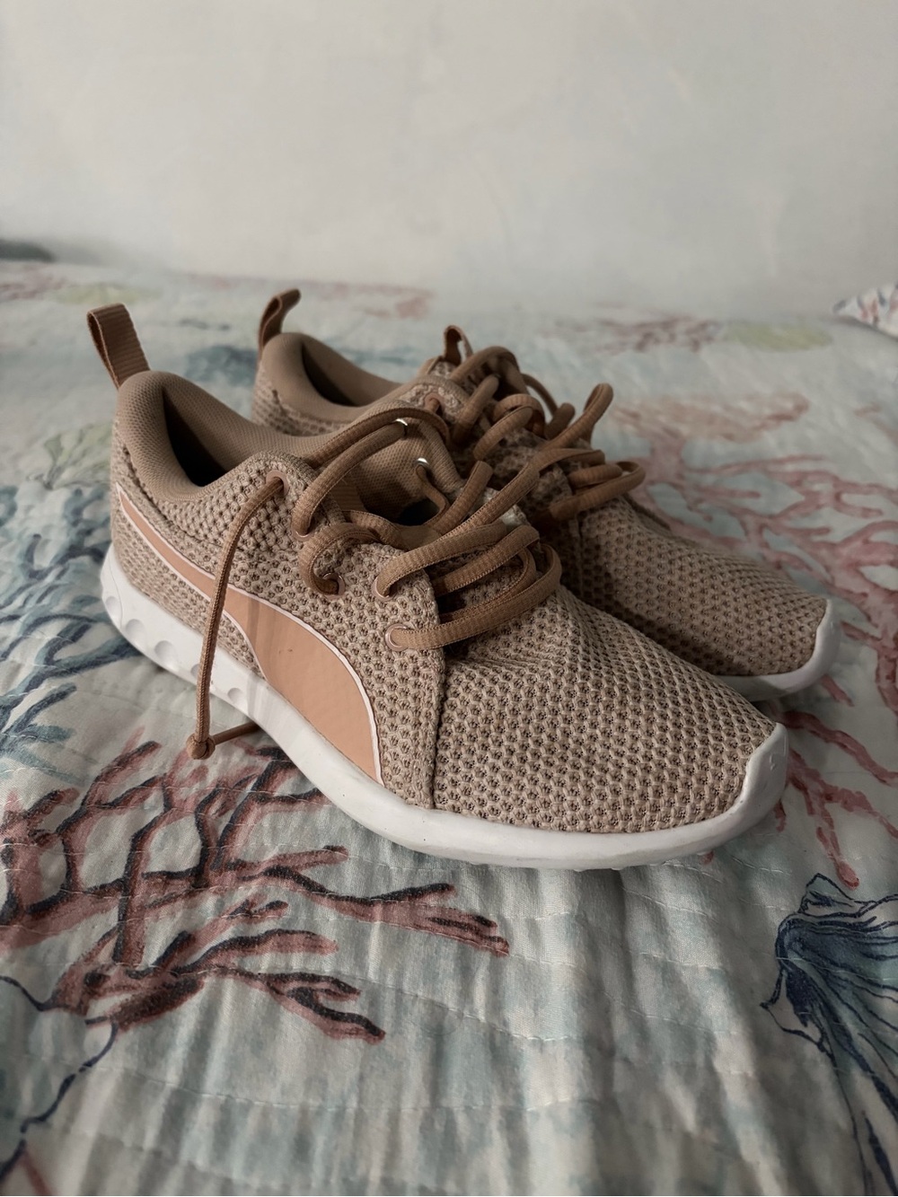 Puma Men's Knit Sneakers in Beige and White